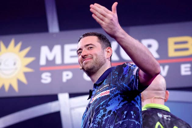 Profi-Dartspieler Luke Humphries (Cool Hand Luke) bei der Pro7 Promi-Darts-WM 2026 im Maritim Hotel Bonn. Bonn, 04.01.2026 NRW Deutschland Copyright: xChristophxHardtx