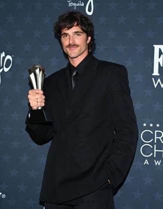 31st Annual Critics Choice Awards - Pressroom Jacob Elordi in the press room at the 31st Annual Critics Choice Awards held at Barker Hanger on January 4, 2026 in Santa Monica, Ca. Santa Monica Barker Hanger California USA Copyright: xTammiexArroyox xAFF-USA.comx