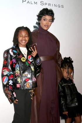 January 4, 2026, Palm Springs, Ca, USA: PALM SPRINGS - JAN 4: Iman Tayla Shumpert Jr., Teyana Taylor, Rue Rose Shumpert at PSIFF Creative Impact Awards and 10 Directors to Watch Brunch at the Parker Palm Springs on January 4, 2026 in Palm Springs, CA Palm Springs USA - ZUMAnc22 20260104_zaa_nc22_280 Copyright: xKathyxHutchinsx