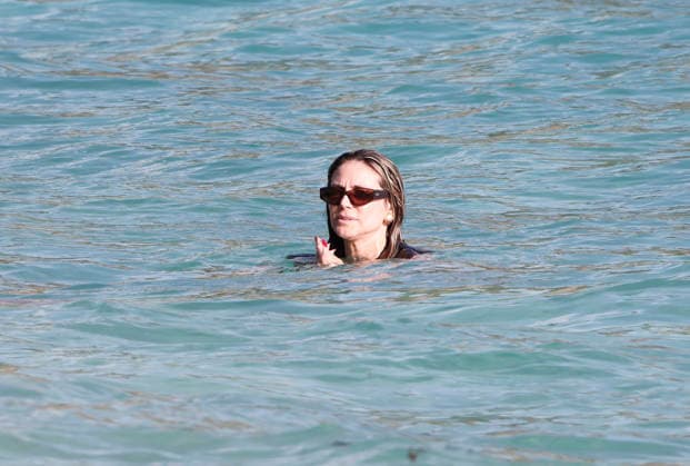Heidi Klum And Tom Kaulitz Beachside - St Barths Heidi Klum and Tom Kaulitz seen enjoying the sun in Saint Barthelemy, France on January 4, 2026. Photo by ABACAPRESS.COM Saint Barthelemy France  Copyright: xABACAx