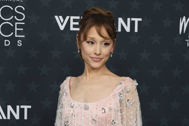 January 4, 2026, Santa Monica, California, USA: Ariana Grande at the 31st Annual Critics Choice Awards at Barker Hangar Santa Monica USA - ZUMAg107 20260104_zep_g107_016 Copyright: xNinaxPrommerx