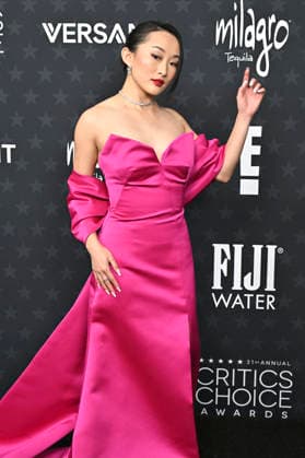 Ji-young Yoo bei der Verleihung der 31. Critics Choice Awards 2026 im Barker Hangar. Santa Monica, 04.01.2026