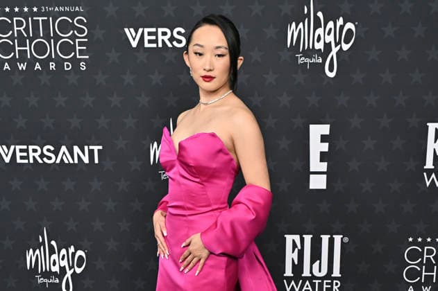 Ji-young Yoo bei der Verleihung der 31. Critics Choice Awards 2026 im Barker Hangar. Santa Monica, 04.01.2026