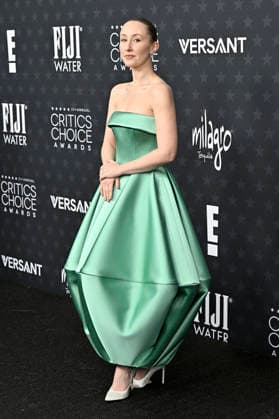 Erin Doherty bei der Verleihung der 31. Critics Choice Awards 2026 im Barker Hangar. Santa Monica, 04.01.2026
