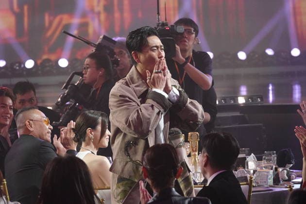 MACAO, CHINA - JANUARY 04: Actor Bosco Wong Chung-chak wins the Best Actor award at the TVB Anniversary Awards 2025 on January 4, 2026 in Macao, China.  Copyright: xVCGx 111613292512