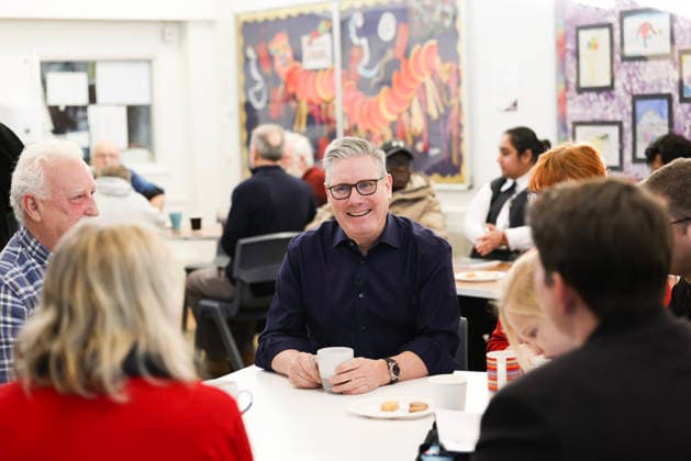 Prime Minister Keir Starmer visits Emmer Green Community Centre 05 01 2026. Reading, United Kingdom. Prime Minister Keir Starmer visits Emmer Green Youth and Community Centre., Credit:Lauren Hurley Avalon United Kingdom, Berkshire, Reading  Copyright: xLaurenxHurleyx xAvalonx 1063510973