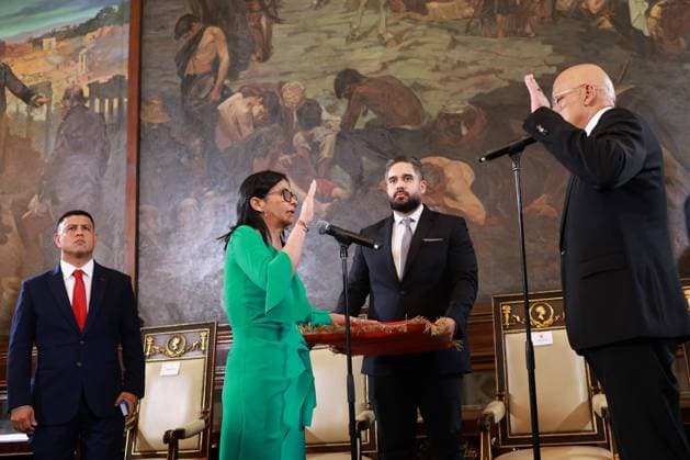 Venezuela’s vice president takes oath as interim president CARACAS, VENEZUELA - JANUARY 5: (----EDITORIAL USE ONLY – MANDATORY CREDIT - VENEZUELAN NATIONAL ASSEMBLY HANDOUT - NO MARKETING NO ADVERTISING CAMPAIGNS - DISTRIBUTED AS A SERVICE TO CLIENTS----) At the opening session of the National Assembly’s new legislative term, Delcy Rodriguez (2nd L) is sworn in as acting president of Venezuela, pledging loyalty to Maduro and to Chavez in Caracas on January 5, 2026. Venezuela’s vice president and oil minister was formally sworn in on Monday as interim president, following the capture of President Nicolas Maduro in a US operation over the weekend. Maduro and Flores were captured in an early-morning operation on Saturday by US forces, su  Copyright: x2026xAnadoluxVenezuelanxNationalxAssemblyx