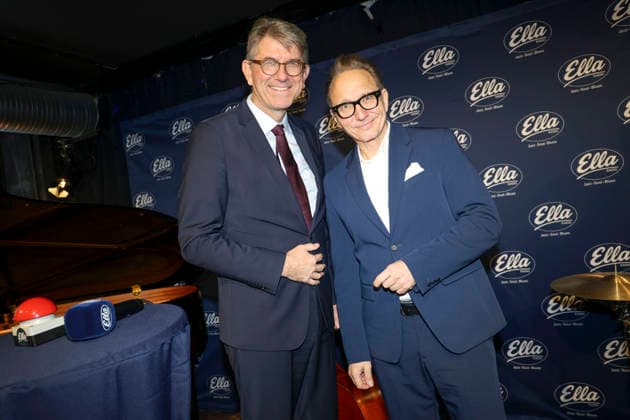 Ella Radio - Jazz, Soul und Blues , Programmstart in Berlin und Potsdam, 05.01.2026 Oliver Dunk und der Beauftragte der Bundesregierung für Kultur und Medien (BKM) Dr. Wolfram Weimer drücken um 12:00 Uhr den roten Knopf und Ella geht auf Sendung. 05.01.2026 im Zig Zag Jazz Club Berlin Zig Zag Jazz Club Berlin Germany Copyright: xBrigittexDummerx