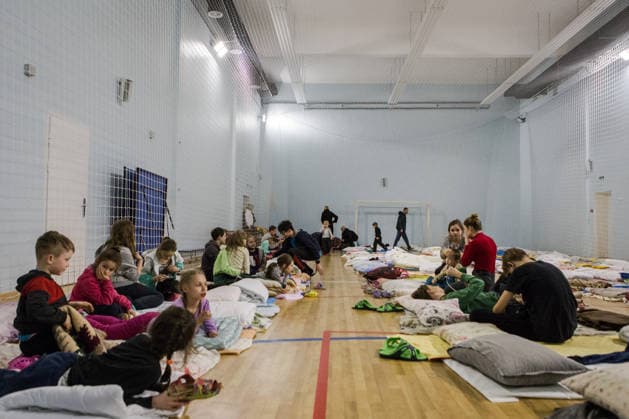 9th day of large-scale Russian attacks in Ukraine DNIPRO, UKRAINE - MARCH 04: Civilians from Kharkiv settle at refugee center on the 9th day of large-scale Russian attacks in the country, in Dnipro, Ukraine on March 04, 2022. Ukraine World. Editorial use only. Please get in touch for any other usage.  Copyright: x2025xAnadoluxAndreaxCarrubbax
