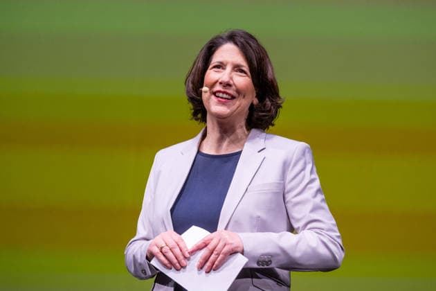 GER, Dreikoenigskundgebung der Freien Demokraten im Stuttgarter Opernhaus am 06.01.2026 Daniela Schmitt (Ministerin für Wirtschaft, Verkehr, Landwirtschaft und Weinbau, Landesvorsitzende der FDP Rheinland-Pfalz) GER, Dreikoenigskundgebung der Freien Demokraten im Stuttgarter Opernhaus am 06.01.2026 *** GER, Triennial rally of the Free Democrats at the Stuttgart Opera House on 06 01 2026 Daniela Schmitt Minister for Economic Affairs, Transport, Agriculture and Viticulture, State Chairwoman of the FDP Rhineland-Palatinate GER, Triennial rally of the Free Democrats at the Stuttgart Opera House on 06 01 2026 Copyright: xSandyxDinkelackerx EP_SDR