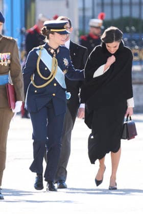 06-01-2026 Parade Queen Letizia and Princess Leonor during the new years military parade, the Pascua Militar Epiphany day 2026, at the Throne room in the royal palace in Madrid. An annual ceremony that takes place on January 6th and commemorates the reconquest of the Balearic island of Minorca from the Britons in 1782 No Spain Â  Copyright: xPPEx