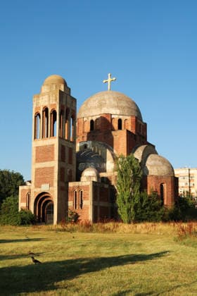 Die Christ-Erlöser-Kathedrale, Kirche, eine unvollendete christliche, serbisch-orthodoxe Kathedrale, Kirche im Stadtzentrum von Prishtina, Pristina, Kosovo Die Christ-Erlöser-Kathedrale, Kirche, eine unvollendete christliche, serbisch-orthodoxe Kathedrale, Kirche im Stadtzentrum von Prishtina, Pristina, Kosovo (License=RF) Copyright: xZoonar.com AnjaxKoeberlex 24435494