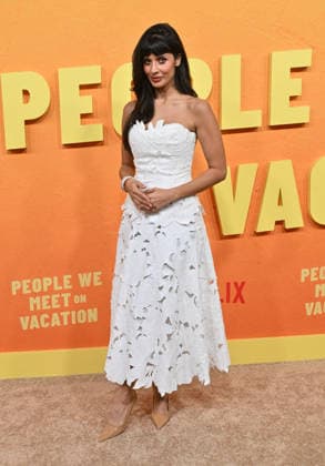 Netflix™s ˜People We Meet On Vacation™ Premiere Jameela Jamil arriving to Netflix™™s People We Meet On Vacation™? premiere held at The Egyptian Theatre Hollywood on January 6, 2026 in Hollywood, Ca. Hollywood The Egyptian Theatre Hollywood California USA Copyright: xLisaxOConnor xAFF-USA.COMx