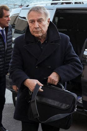 Allain Bougrain Dubourg, President of the French Bird League, arrives at Brigitte Bardots funeral in the Notre Dame de lAssomption parish church in Saint Tropez, France, on January 7, 2026 Brigitte Bardot, an emblematic figure of French cinema and an international icon, died on December 28, 2025 at the age of 91 at her legendary La Madrague estate, in Saint Tropez, France Revealed to the world through her role in Et DieuÖ créa la femme , she had helped make Saint Tropez a world-famous landmark The actress will be laid to rest on January 7, 2026 in the Saint Tropez marine cemetery, alongside her father Louis Bardot 1896 1975 and her mother Anne Marie Mucel 1912 1978 A religious ceremony will be held beforehand in the Saint Tropez church, wh Copyright: xJACOVIDES-MOREAUx xBESTIMAGExJACOVIDES-MOREAUx xBESTIMAGEx
