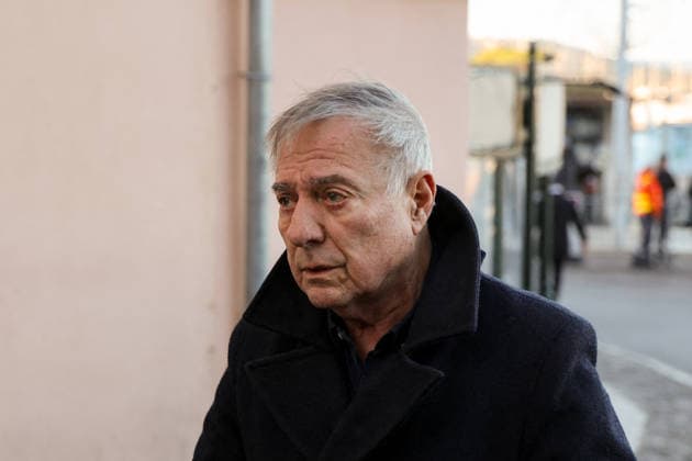 Allain Bougrain Dubourg, President of the French Bird League, arrives at Brigitte Bardots funeral in the Notre Dame de lAssomption parish church in Saint Tropez, France, on January 7, 2026 Brigitte Bardot, an emblematic figure of French cinema and an international icon, died on December 28, 2025 at the age of 91 at her legendary La Madrague estate, in Saint Tropez, France Revealed to the world through her role in Et DieuÖ créa la femme , she had helped make Saint Tropez a world-famous landmark The actress will be laid to rest on January 7, 2026 in the Saint Tropez marine cemetery, alongside her father Louis Bardot 1896 1975 and her mother Anne Marie Mucel 1912 1978 A religious ceremony will be held beforehand in the Saint Tropez church, wh Copyright: xJACOVIDES-MOREAUx xBESTIMAGExJACOVIDES-MOREAUx xBESTIMAGEx