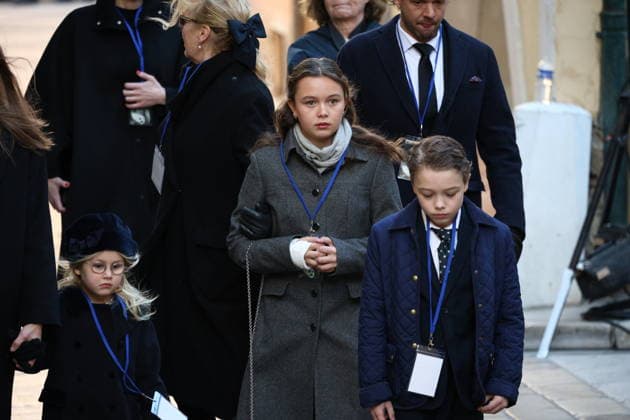 Brigitte Bardot Funeral - Saint-Tropez Please hide children s faces prior to the publication - Relatives and family members arriving at Notre-Dame de l Assomption church, for the funeral ceremony for late French actress Brigitte Bardot, in Saint-Tropez, southeastern France, on January 7, 2026. French film sensation Brigitte Bardot, a symbol of sexual liberation in the 1950s and 1960s who reinvented herself as an animal rights defender and embraced far-right views, died on Decmber 28, 2025 aged 91. Photo by Raphael Lafargue ABACAPRESS.COM Saint-Tropez France  Copyright: xLafarguexRaphael ABACAx