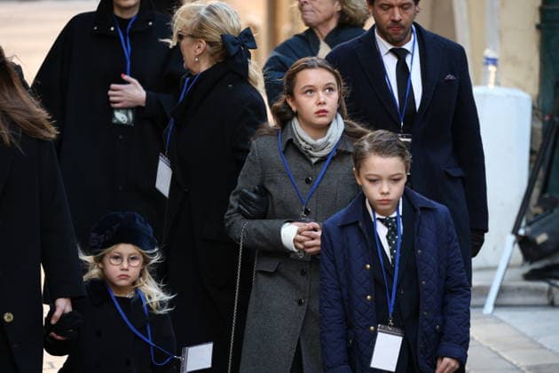 Brigitte Bardot Funeral - Saint-Tropez Please hide children s faces prior to the publication - Relatives and family members arriving at Notre-Dame de l Assomption church, for the funeral ceremony for late French actress Brigitte Bardot, in Saint-Tropez, southeastern France, on January 7, 2026. French film sensation Brigitte Bardot, a symbol of sexual liberation in the 1950s and 1960s who reinvented herself as an animal rights defender and embraced far-right views, died on Decmber 28, 2025 aged 91. Photo by Raphael Lafargue ABACAPRESS.COM Saint-Tropez France  Copyright: xLafarguexRaphael ABACAx