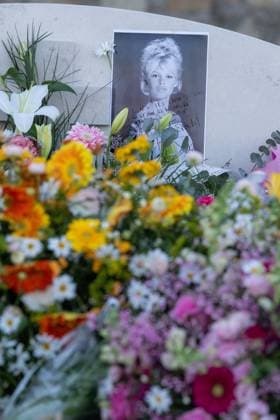 Brigitte Bardot s Grave at The Marine Cemetery - Saint-Tropez Wreath of flowers and photographs of late French actress Brigitte Bardot are pictured around her grave at the marine cemetery, following the funeral ceremony at Notre-Dame de l Assomption church, in Saint-Tropez, southeastern France, on January 7, 2026. French film sensation Brigitte Bardot, a symbol of sexual liberation in the 1950s and 1960s who reinvented herself as an animal rights defender and embraced far-right views, died on December 28, 2025 aged 91. Photo by Shootpix ABACAPRESS.COM Saint-Tropez France  Copyright: xShootpix ABACAx