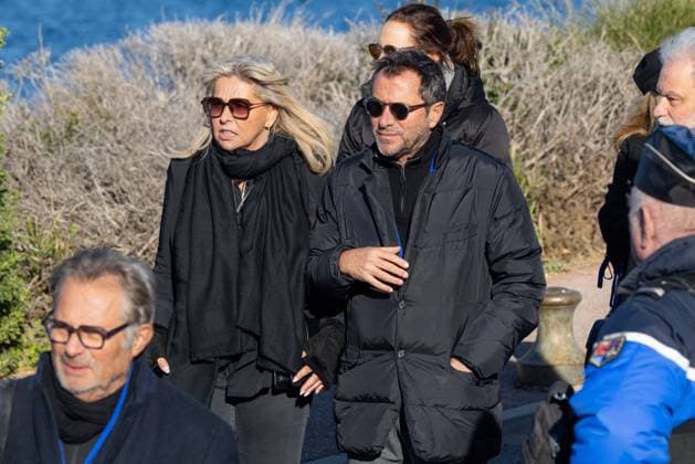 Public Tribute to Brigitte Bardot at The Pre Des Pecheurs - Saint-Tropez Bernard Montiel, Caroline Margeridon during public tribute to Brigitte Bardot at the Pré des Pêcheurs, in the La Ponche district of Saint-Tropez after Brigitte Bardot s Funerals on January 7, 2026 in Saint-Tropez, France. Photo by Shootpix ABACAPRESS.COM Saint-Tropez France  Copyright: xShootpix ABACAx