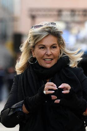 Brigitte Bardot Funeral - Saint-Tropez Caroline Margeridon arriving at Notre-Dame de l Assomption church, for the funeral ceremony for late French actress Brigitte Bardot, in Saint-Tropez, southeastern France, on January 7, 2026. French film sensation Brigitte Bardot, a symbol of sexual liberation in the 1950s and 1960s who reinvented herself as an animal rights defender and embraced far-right views, died on Decmber 28, 2025 aged 91. Photo by Florian Poitout ABACAPRESS.COM Saint-Tropez France  Copyright: xPoitoutxFlorian ABACAx