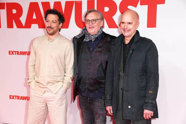 Fahri Yardim, Hape Kerkeling, Christoph Maria Herbst bei der Weltpremiere des Kinofilms EXTRAWURST im Lichtburg Kino in Essen am 07.01.2026
