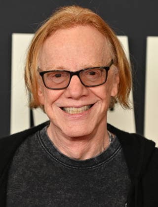 ˜Dead Man™s Wire™ Los Angeles Screening Danny Elfman arriving at the Los Angeles screening of Dead Man™s Wire held at AMC The Grove 14 on January 7, 2026 in Los Angeles, Ca. Los Angeles Barker Hanger California USA Copyright: xTammiexArroyox xAFF-USA.comx