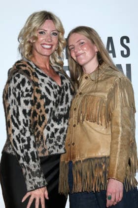 USA - I Was a Stranger Premiere - Century City LOS ANGELES - JAN 6: Candice Martarosian, Saylor Andersen at I Was a Stranger Premiere at the AMC 15 Theaters on January 6, 2026 in Century City, CA Century City CA USA  Copyright: xKathyxHutchinsx xHutchinsxPhotox