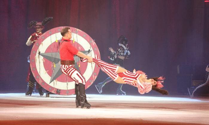 07.01.2026 xmgoodx Frankfurt am Main, Festhalle Eisshow Holiday on Ice Cinema of Dreams grandiose Show mit spektakulären Stunts, Akrobatik & Weltklasse-Eiskunstlauf.