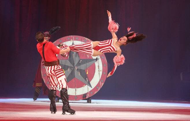 07.01.2026 xmgoodx Frankfurt am Main, Festhalle Eisshow Holiday on Ice Cinema of Dreams grandiose Show mit spektakulären Stunts, Akrobatik & Weltklasse-Eiskunstlauf.