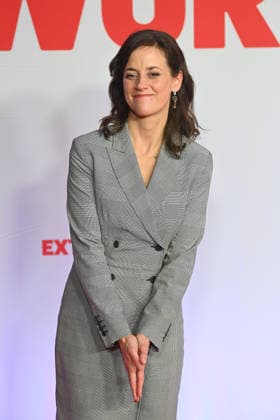 Anja KNAUER (Schauspielerin), Einzelbild,angeschnittenes Einzelmotiv,Halbfigur,halbe Figur. Premiere EXTRAWURST am 08.01.2026 im Mathaeser Kino in Muenchen.