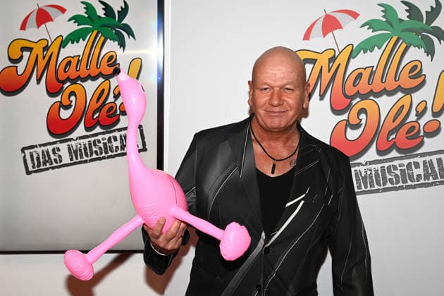 Tom BARCAL, Schauspieler, Roter Teppich, Red Carpet Show, Ankunft, arrival, Premiere des Musicals MALLE OLE - das Musical das ballert ! am 08.01.2026 im Theater a Marientor, Duisburg