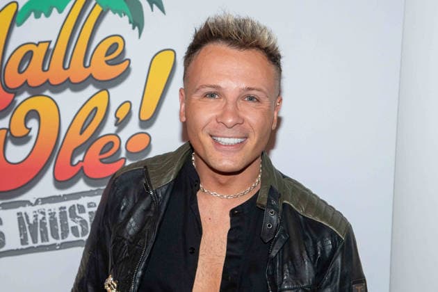 Emil KUSMIREK, Taenzer, Roter Teppich, Red Carpet Show, Ankunft, arrival, Premiere des Musicals MALLE OLE - das Musical das ballert ! am 08.01.2026 im Theater a Marientor, Duisburg