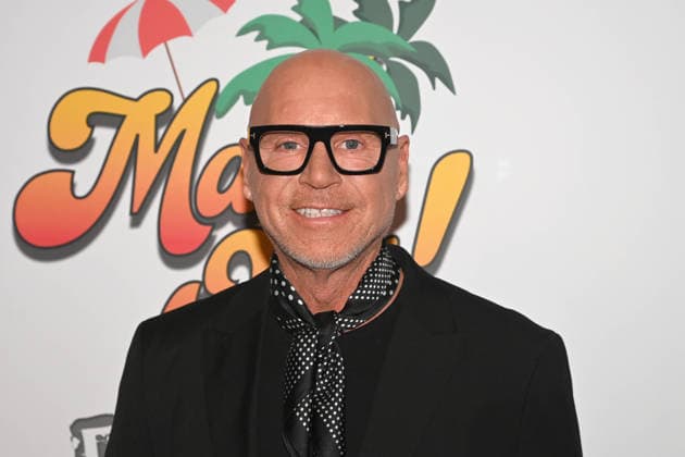 Olaf HENNING, Schlagersaenger, Roter Teppich, Red Carpet Show, Ankunft, arrival, Premiere des Musicals MALLE OLE - das Musical das ballert ! am 08.01.2026 im Theater a Marientor, Duisburg