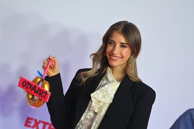 Cathy HUMMELS (FISCHER), Einzelbild,angeschnittenes Einzelmotiv,Portraet,Portrait,Porträt. Premiere EXTRAWURST am 08.01.2026 im Mathaeser Kino in Muenchen.