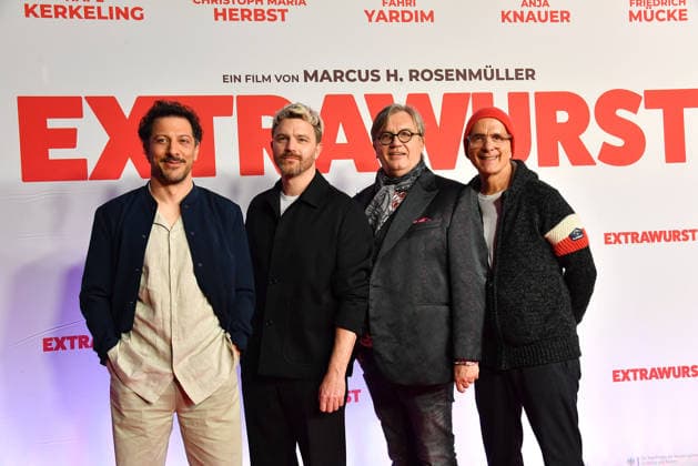 Fahri Yardim, Friedrich Muecker, Hape Kerkeling und Christoph Maria Herbst bei der Extrawurst Filmpremiere im Mathaeser Filmpalast in Muenchen am 8.01.2026 in Muenchen Extrawurst Filmpremiere in Muenchen