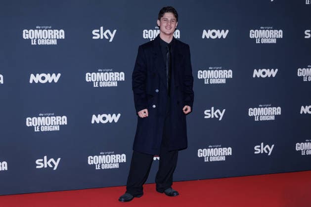 News - Photocall - GOMORRA, LE ORIGINI Luca Lubrano attends the photocall of the movie GOMORRA, LE ORIGINI on january 08, 2026 at Cinema The Space Moderno, Rome, Italy Rome Cinema The Space Moderno Italy Copyright: xEmanuelaxVertollix xLiveMediax LPN_2225838