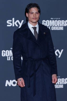 News - Photocall - GOMORRA, LE ORIGINI Antonio Buono attends the photocall of the movie GOMORRA, LE ORIGINI on january 08, 2026 at Cinema The Space Moderno, Rome, Italy Rome Cinema The Space Moderno Italy Copyright: xEmanuelaxVertollix xLiveMediax LPN_2225881