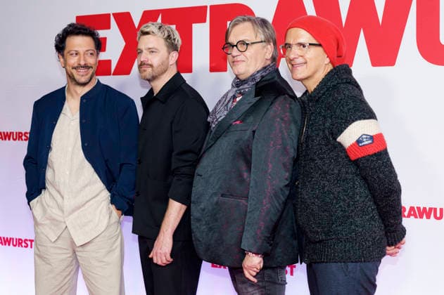 Fahri Yardim, Friedrich Mücke, Hape Kerkeling und Christoph Maria Herbst bei der Premiere des Kinofilms Extrawurst im Mathäser Filmpalast. München, 08.01.2026