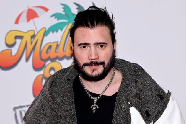 Schauspieler Bela Klentze bei der Premiere des Mallorca-Musicals Malle Ole - das Musical, das ballert! im Theater am Marientor. Duisburg, 08.01.2026 NRW Deutschland Copyright: xChristophxHardtx