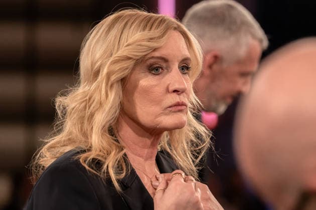 Kölner Treff am 09. Januar 2026. Im Bild die Fernsehmoderatorin Claudia Kleinert. Die Gastgebenden Susan Link und Micky Beisenherz befragen ihre Gäste auf ihre eigene Art mit spannenden Ergebnissen. Köln Nordrhein-Westfalen Deutschland