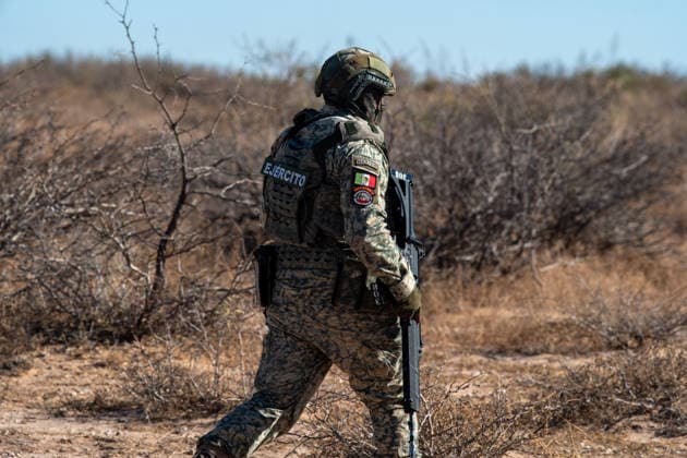 January 9, 2026: CIUDAD JUoÂREZ, Chihuahua, Mexico Ã¢â‚¬ January 9, 2025..Mexican Army personnel secure the area where two bodies in an advanced state of decomposition were found. - ZUMAp241 20260109_zip_p241_012 Copyright: xDavidxPeinadox
