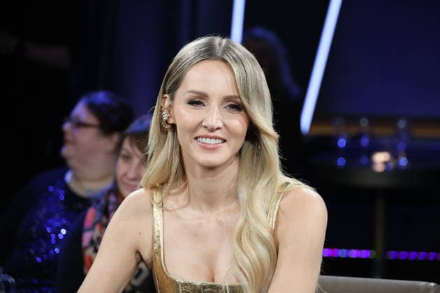 Melissa Naschenweng, Musikerin aus Österreich, zu Gast in der NDR Talk Show am 9.1.2026, Fototermin vor der Sendung im 3. Programm des NDR Fernsehen im Fernsehstudio Hamburg Lokstedt