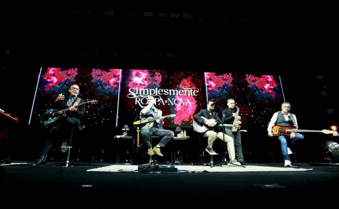 RECORD DATE NOT STATED Roupa Nova performs at Vivo Rio in the southern zone of Rio de Janeiro. Rio de Janeiro (RJ), 09 01 2026 Music Show Roupa Nova RJ The band Roupa Nova performs this Friday night (9) at Vivo Rio, in the south zone of Rio de Janeiro, bringing together fans in another show of the tour with great hits from their career. (Foto: Onofre Veras Thenews2 imago images) Roupa Nova performs at Vivo Rio in the southern zone of Rio de Janeiro.  Copyright: xPicasax