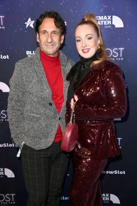 Falk-Willy Wild mit Gast bei der Premiere des Musicals Ghost - Nachricht von Sam im Stage Bluemax Theater am Potsdamer Platz. Berlin, 09.01.2026