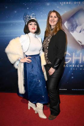 Pauline Stolze und Manuela Schikorsky bei der Premiere des Musicals Ghost - Nachricht von Sam im Stage Bluemax Theater am Potsdamer Platz. Berlin, 09.01.2026