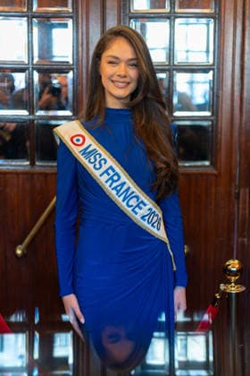 Stephane Rolland Event At Bouglione Winter Circus Miss France 2026 Hinaupoko Deveze attends Stephane Rolland, under the patronage of the Hospitals Foundation, is organizing a performance of the Tempo show by the Bouglione Winter Circus for 1,600 hospitalized children on January 10, 2026 in Paris, France. Photo by Nasser Berzane ABACAPRESS.COM Paris France  Copyright: xBerzanexNasser ABACAx