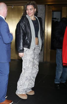 January 09 2026 Bea Toivonen on The Kelly Clarkson Show in New York.January 09 2026 Copyright: xRWx