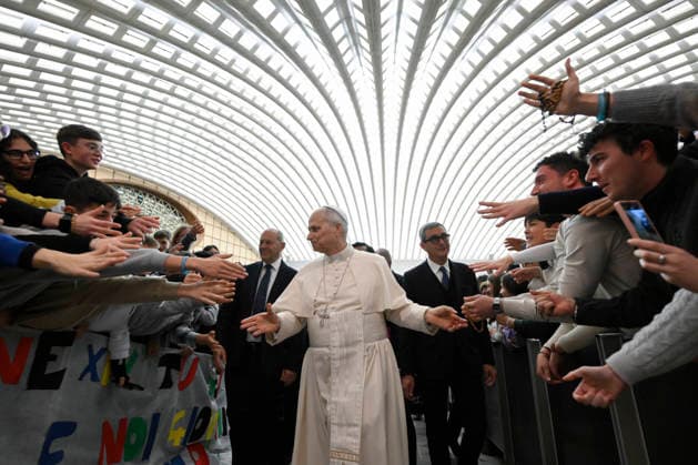 ITALY - POPE LEO XIV MEETS WITH THE YOUTHS OF ROME IN THE PAUL VI HALL AT THE VATICAN - 2026 1 10 Italy, Rome, Vatican, 2026 1 10 Pope Leo XIV meets with the youths of Rome in the Paul VI Hall, at the Vatican EDITORIAL USE ONLY - NO BOOKS Copyright: xVATICANxMEDIAx
