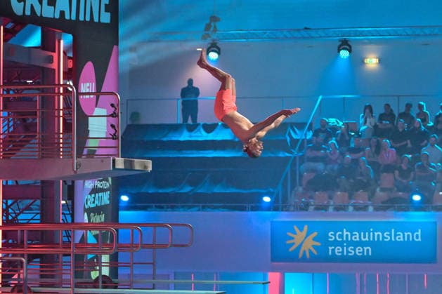 10.01.2026, xlakx, Entertainment, TV Total Turmspringen v.l. Paul Janke Ur-Bachelor wagt sich bei der 15. Ausgabe des TV Total Turmspringen in Berlin von den Sprungbrettern der Schwimm- und Sprunghalle im Europasportpark (SSE) ein spektakulaeres Highlight der Show auf ProSieben. Berlin