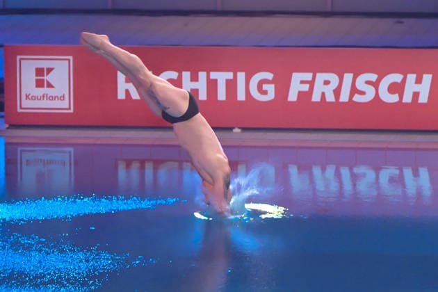 10.01.2026, xlakx, Entertainment, TV Total Turmspringen v.l. Fabian Hambuechen Olympiasieger wagt sich bei der 15. Ausgabe des TV Total Turmspringen in Berlin von den Sprungbrettern der Schwimm- und Sprunghalle im Europasportpark (SSE) ein spektakulaeres Highlight der Show auf ProSieben. Berlin